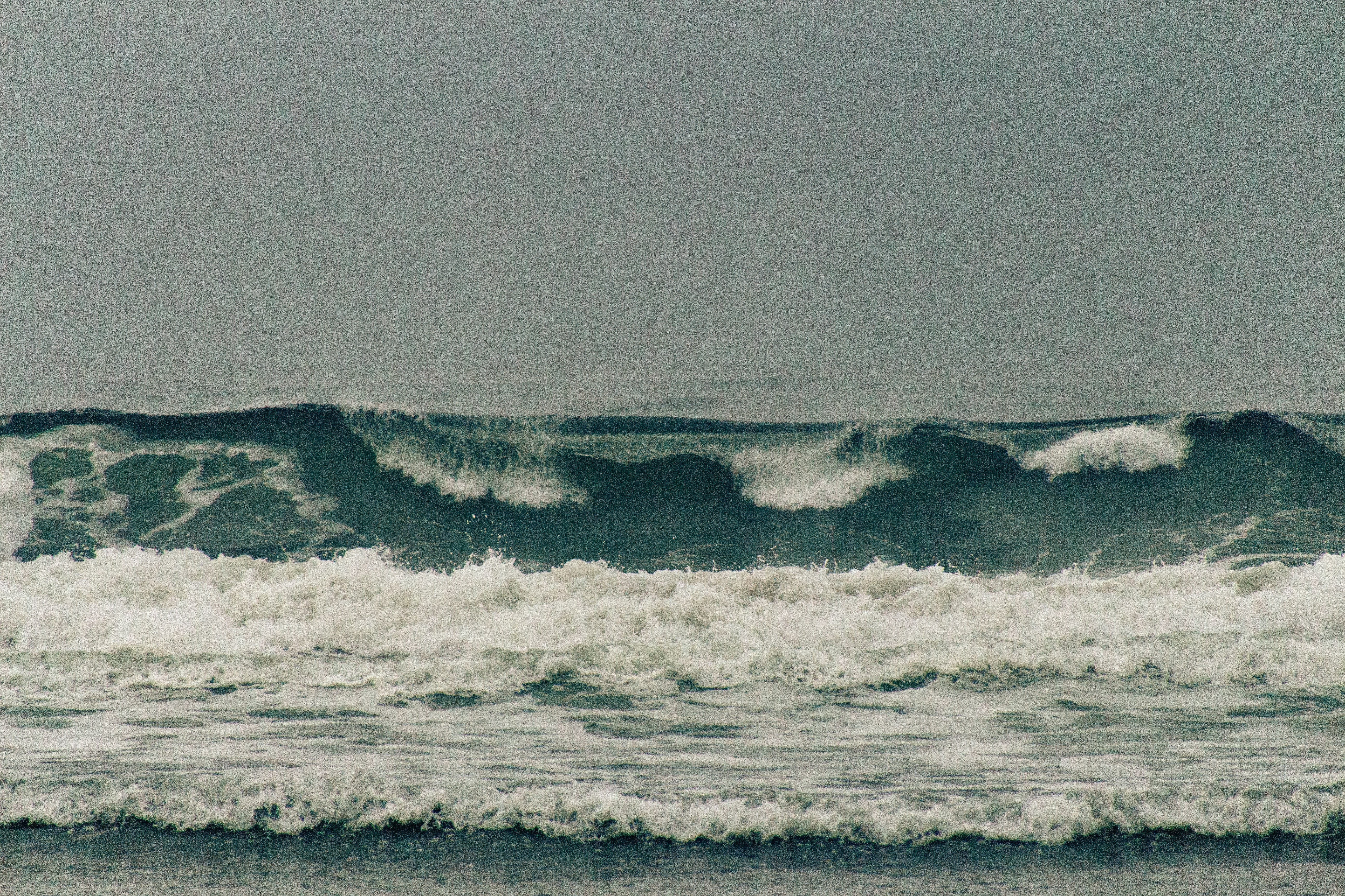 ocean during daytime